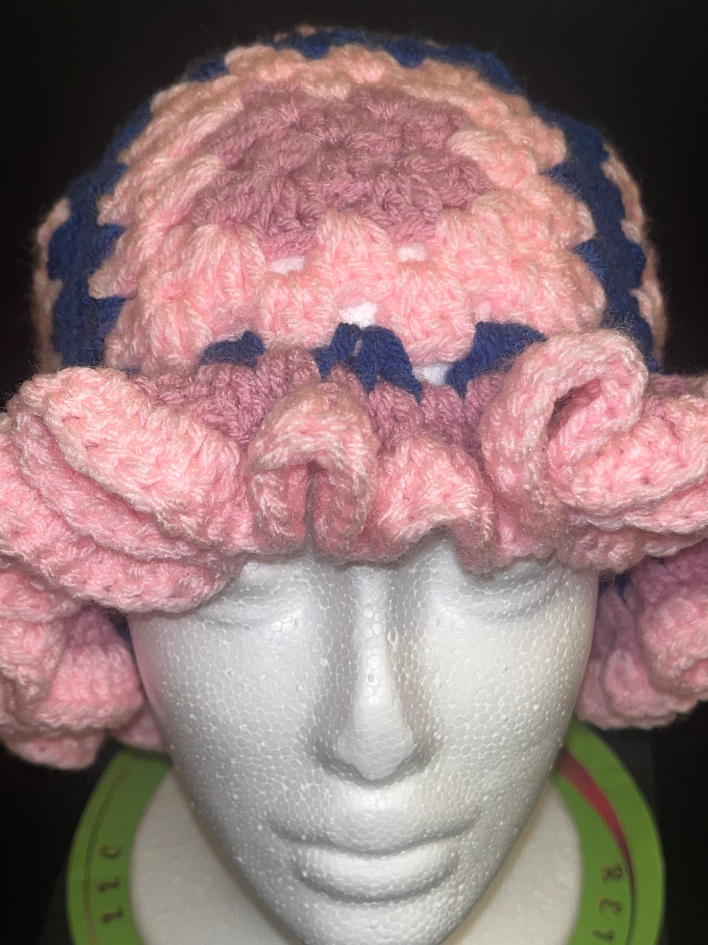 Granny square ruffle bucket hat